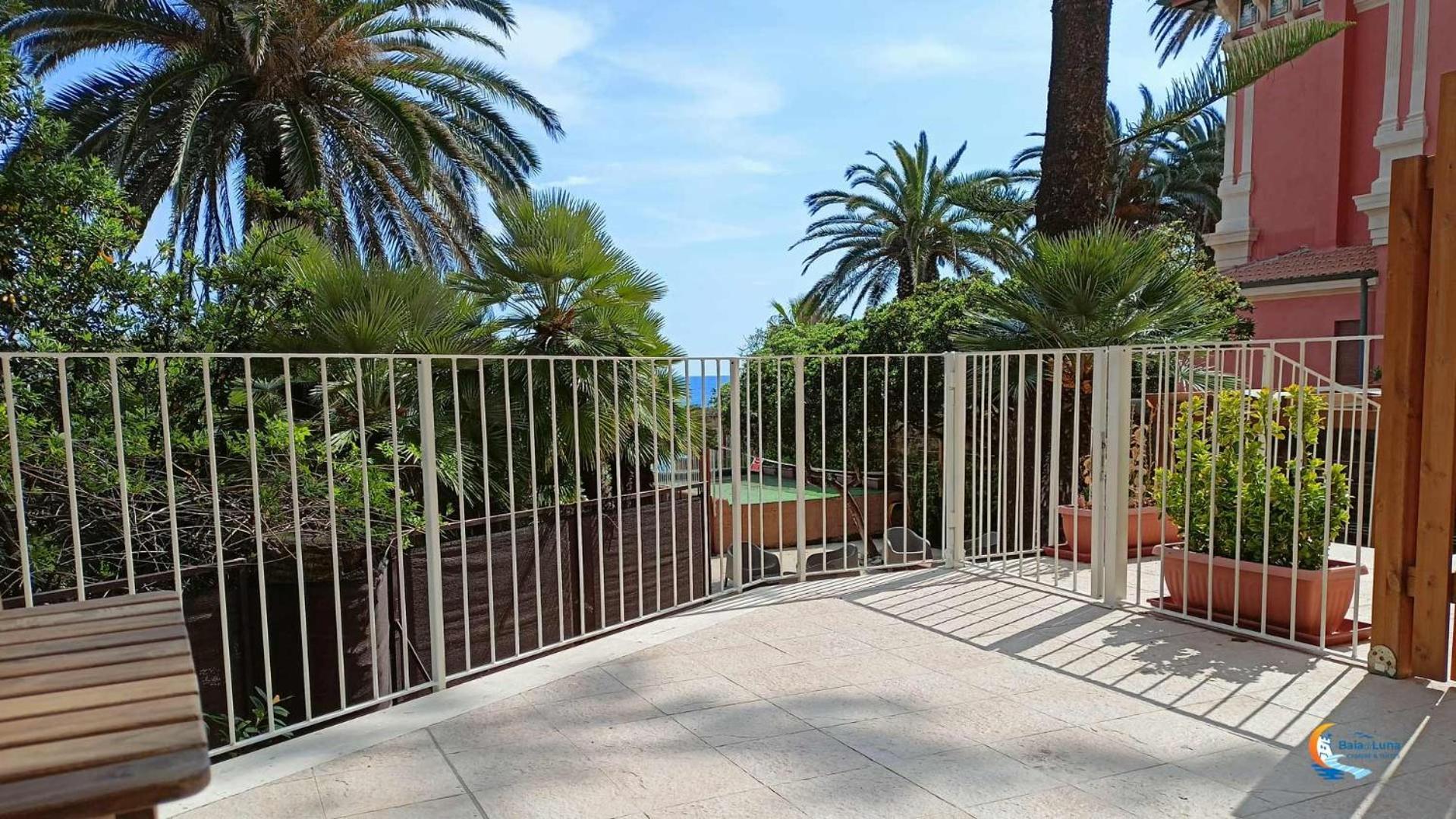 Baia Di Luna Santa Marinella Exteriör bild
