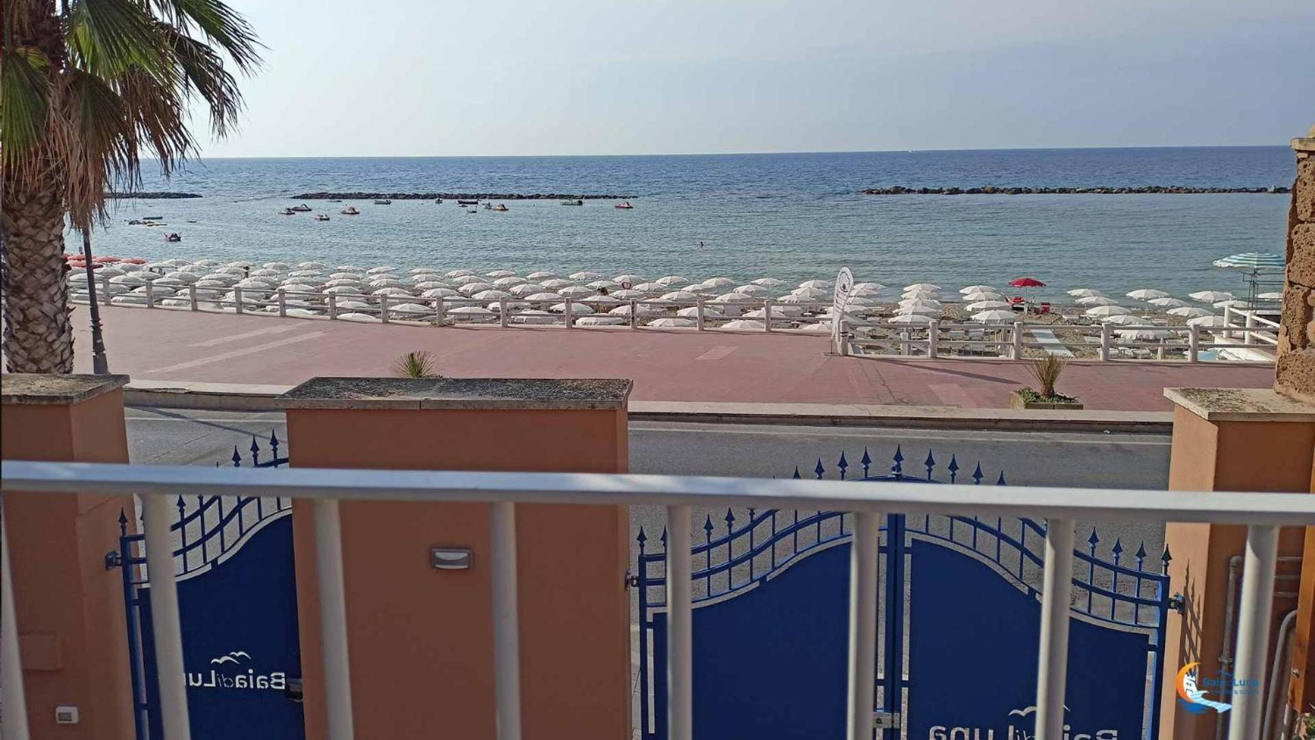Baia Di Luna Santa Marinella Exteriör bild
